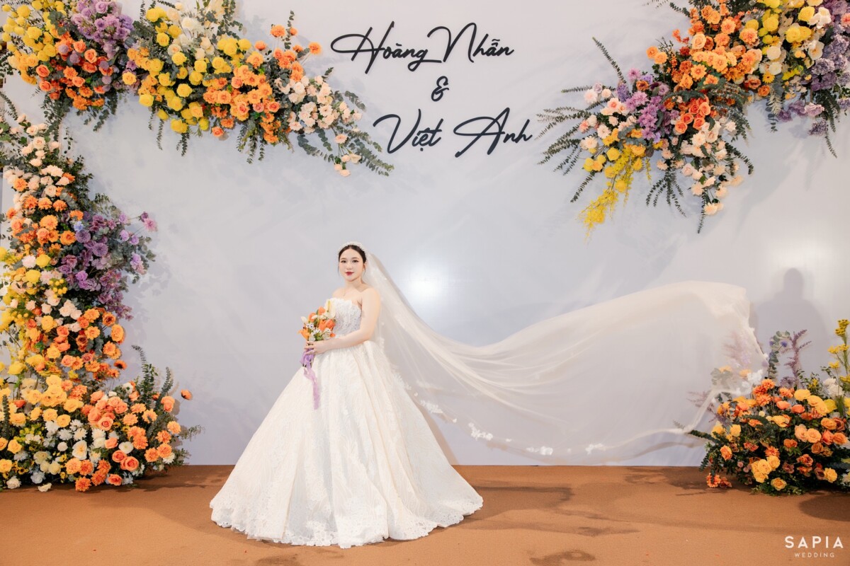 Chị Hoàng Nhẫn